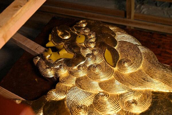 向拝奥の金龍　中塗り