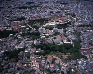 航空写真｜南西側より首里城公園全景のメイン画像