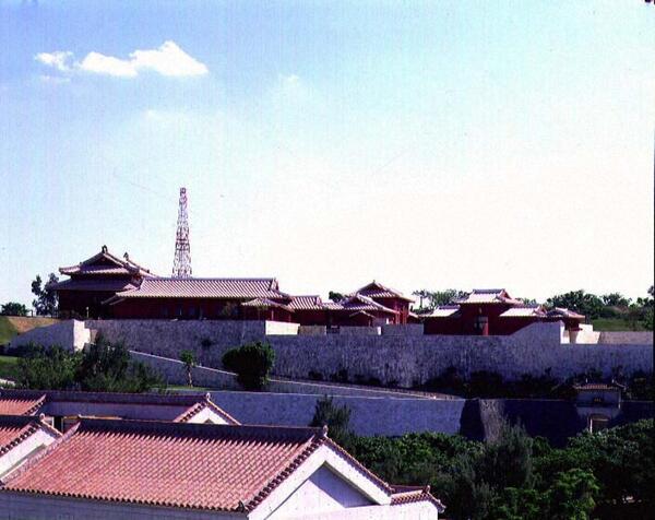 首里城全景｜城外からの首里城