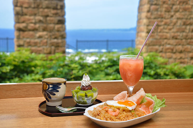 ランチもOK!カフェでゆったり一休み