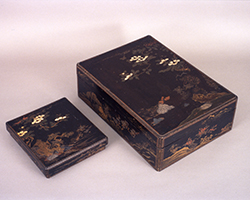黒漆椿樹漆絵密陀絵料紙箱・硯箱 黒漆椿樹漆絵密陀絵料紙箱・硯箱